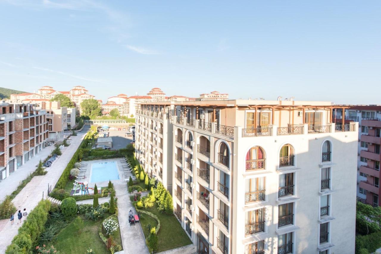 Gt Privilege Fort Beach Apartments Elenite Exterior photo